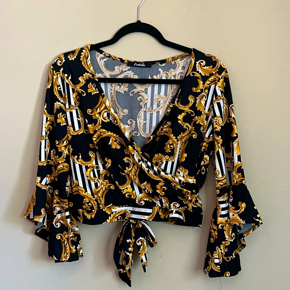 Anabella crop top 🖤💛